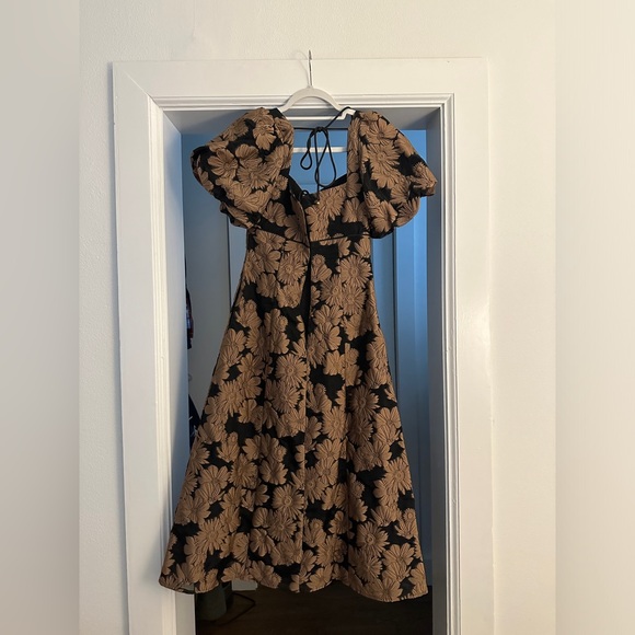 Elliatt Grandiose Grandeur Dress - Picture 3 of 8